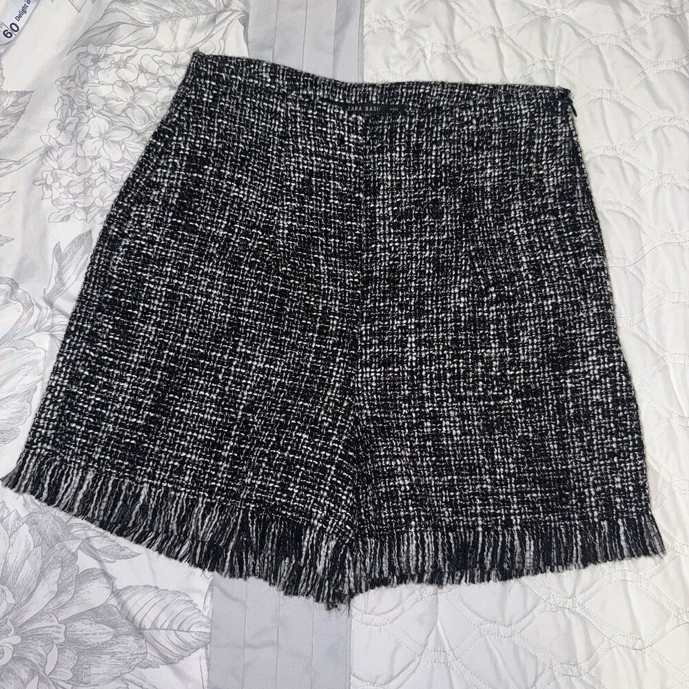 ZARA BASIC Black White Tweed Fringe Hem Bermuda Shorts Women's XS Flat Front